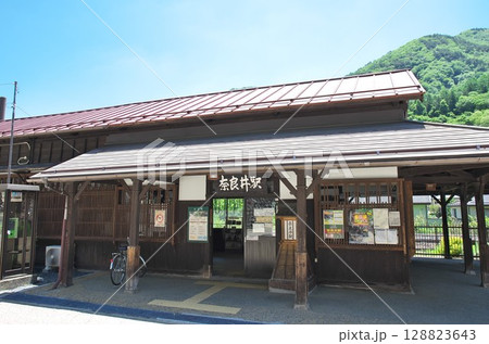 長野県塩尻市：JR奈良井駅・駅舎 128823643