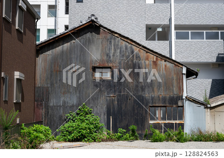 日本の愛知県名古屋市の古くてとても美しい建物 128824563