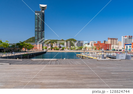 《福岡県》門司港レトロの街並み 128824744