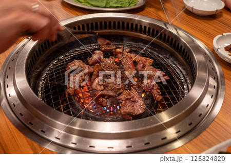 とても美味しい日本の三重県松阪市の焼肉 128824820
