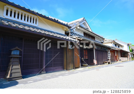 河原町妻入商家群　古い街並み　丹波篠山市 128825859