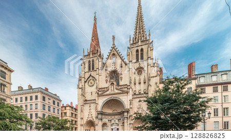 Hyperlapse of the Church of Saint-Nizier in the Presqu'ile district of Lyon, France. 128826825