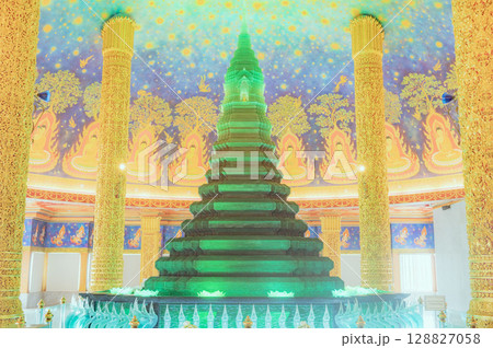 タイ　ワット・パークナム（バンコク） 128827058