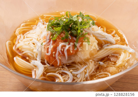 しらす明太子　おろし　そうめん 128828156