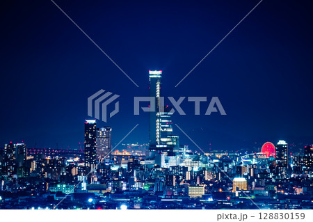 生駒山中腹から見たあべのハルカスの夜景 128830159