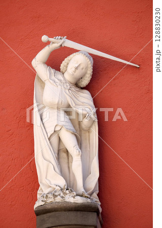 Saint George statue on the house facade in Wurzburg, Bavaria, Germany 128830230
