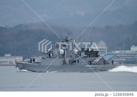 ミサイル艇 128830848