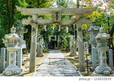 大阪府交野市の星田妙見宮(小松神社) 鳥居 大阪府交野市の星田妙見宮(小松神社) 鳥居 128832639