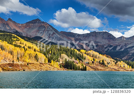 Trout Lake in Colorado, USA 128836320