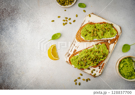 Healthy avocado toast 128837700