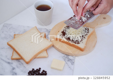 Simple Breakfast Preparation 128845952