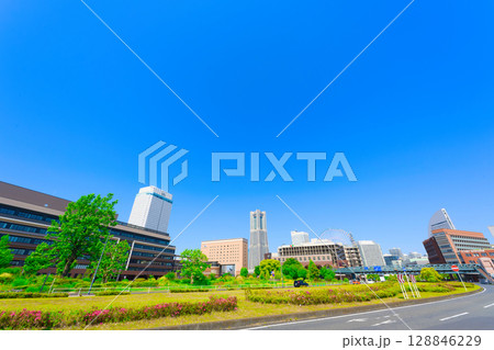 【神奈川県】5月・青空のゴールデンウイークに横浜を観光 128846229