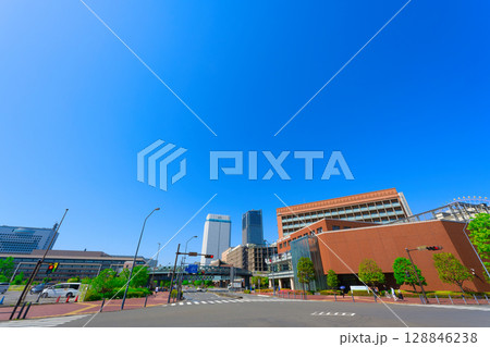 【神奈川県】5月・青空のゴールデンウイークに横浜を観光 128846238