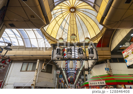 大阪　黒門市場 128846408