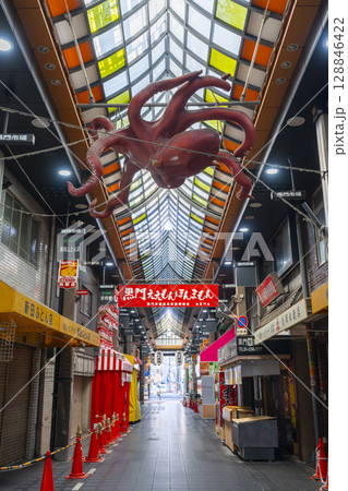 大阪　黒門市場 128846422