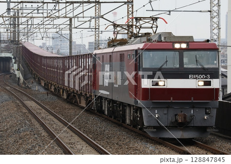武蔵野線を走行するEH500-3牽引の貨物列車 128847845