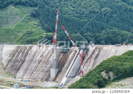 完成が近い成瀬ダム　2025年7月17日撮影 128848164