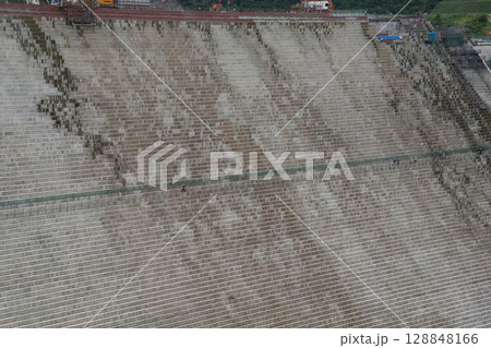 完成が近い成瀬ダム　2025年7月17日撮影 128848166