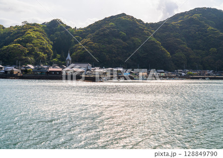 《熊本県》崎津集落・世界文化遺産の漁村 《熊本県》崎津集落・世界文化遺産の漁村 128849790