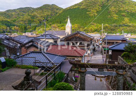《熊本県》崎津集落・世界文化遺産の漁村 《熊本県》崎津集落・世界文化遺産の漁村 128850983