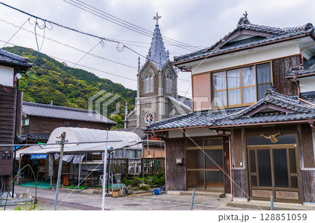 《熊本県》崎津集落・世界文化遺産の漁村 《熊本県》崎津集落・世界文化遺産の漁村 128851059