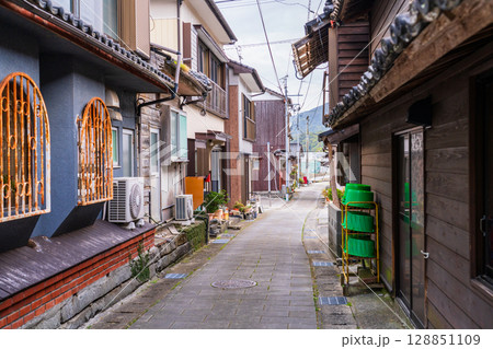 《熊本県》崎津集落の路地 128851109