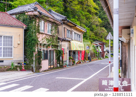 《熊本県》崎津集落の路地 128851111