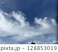雲のある空 128853019