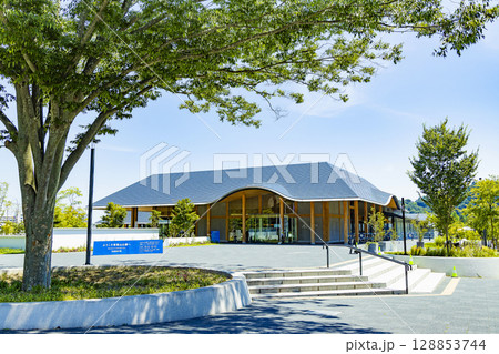 青葉山公園　仙臺緑彩館 128853744