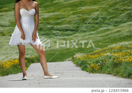 Indian Sexy Female Model Body 128853966
