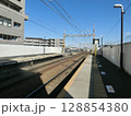 ホームと線路 128854380