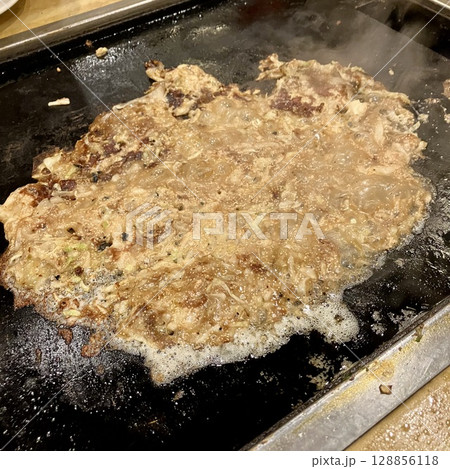 もんじゃ焼き 128856118