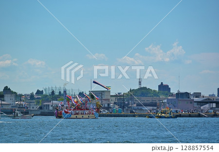 塩竃みなと祭の龍鳳丸　宮城 128857554
