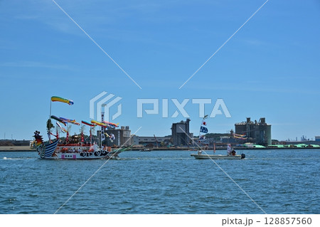 塩竈みなと祭りの鳳凰丸 宮城 塩竈みなと祭りの鳳凰丸 宮城 128857560