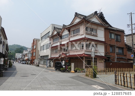 伊勢市駅前　お伊勢さん外宮参道　山田館 128857685