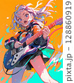 ギターを持って楽しそうにする女の子 128860919
