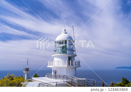 《宮崎県》都井岬灯台・宮崎県最南端 《宮崎県》都井岬灯台・宮崎県最南端 128863869