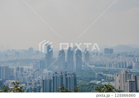 Seoul Cityscape in Daemosan, Seoul, Korea 128866860
