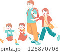お出かけする家族のイラスト 128870708