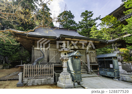 四国八十八箇所20番　鶴林寺　本堂　徳島県勝浦町 128877520