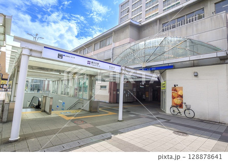名古屋市、藤が丘駅前の風景 128878641