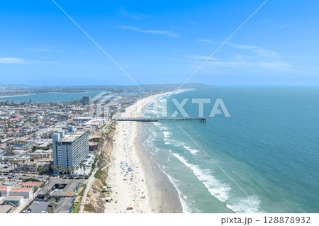 Aerial view of Pacific Beach and Ocean in San Diego, California 128878932