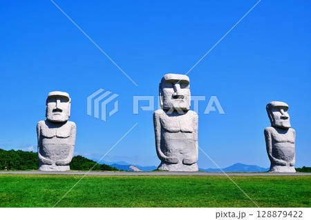 モアイ像 128879422