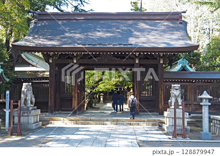 川口神社の山門【埼玉県川口市】 128879947