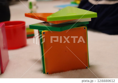 磁石のおもちゃ 128880612