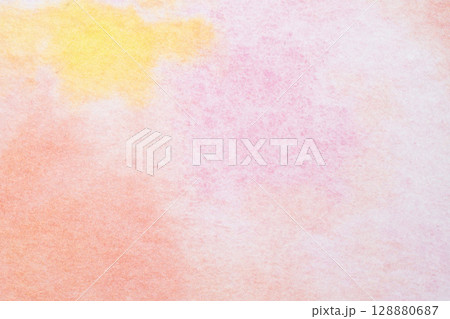水彩風グラデーション染め和紙のテクスチャ背景 128880687