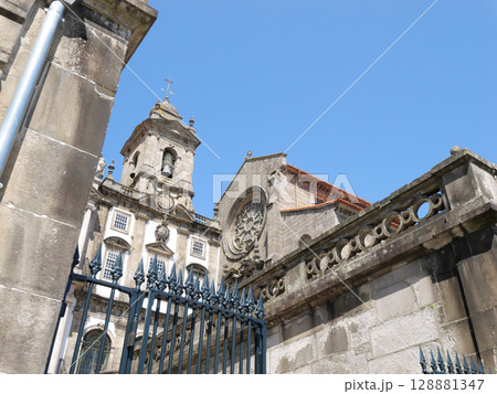ポルトガル　ポルト　モヌメント・デ・サン・フランシスコ教会　5月 128881347