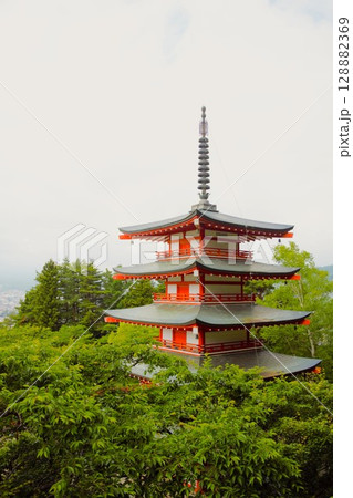 新倉富士浅間神社五重塔 山梨県 1 新倉富士浅間神社五重塔 山梨県 1 128882369