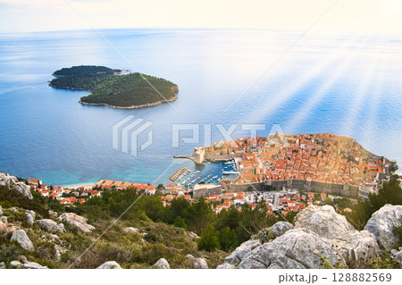 世界遺産・城塞都市ドブロブニク旧市街の絶景 世界遺産・城塞都市ドブロブニク旧市街の絶景 128882569