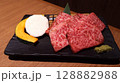 国産牛の焼肉 128882988